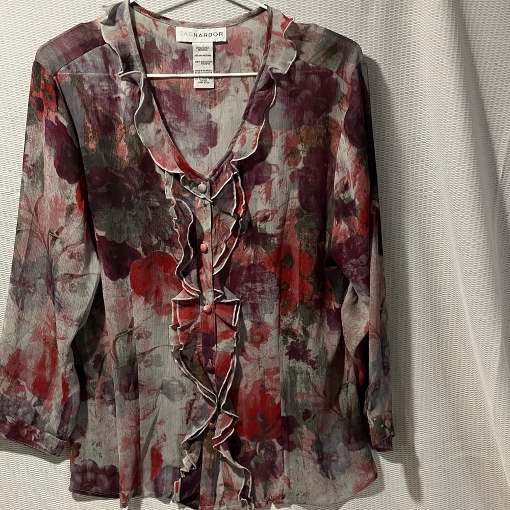 Sag Harbor Red and Gray Floral Blouse